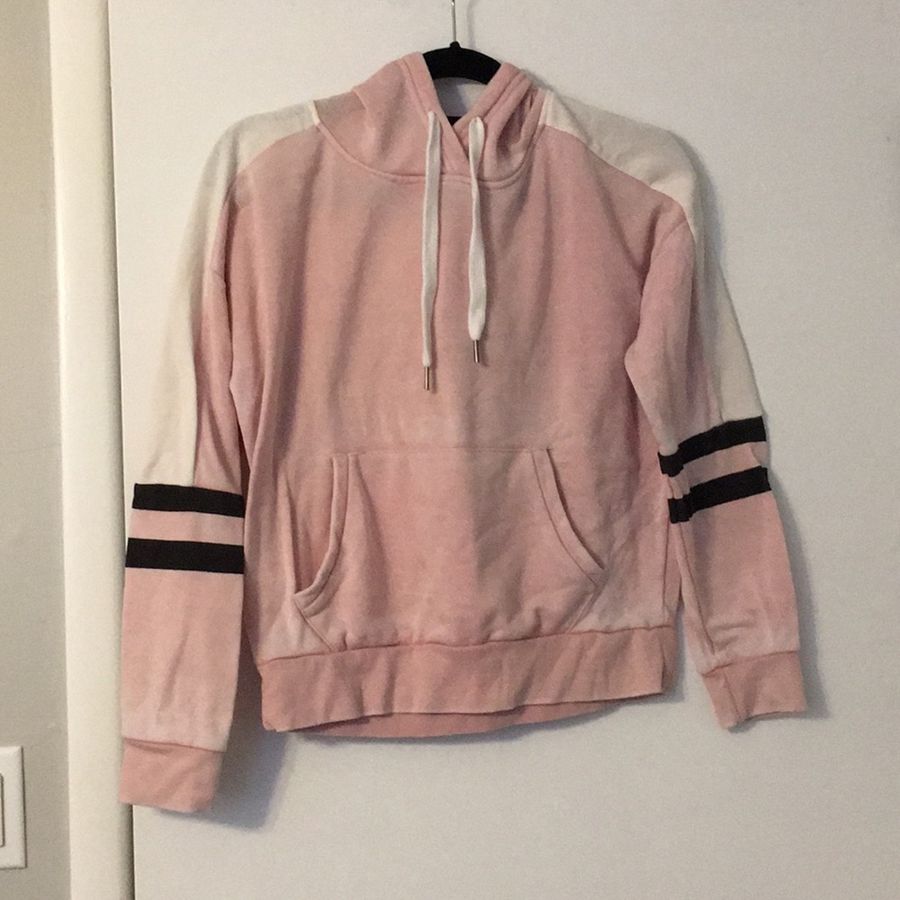 Forever 21 pink cropped sweatshirt Size M